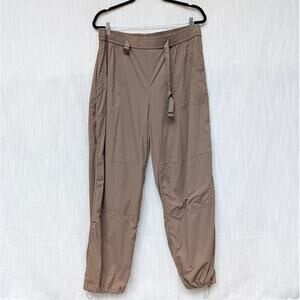 Athleta Highland High Rise Utility Pants in Clay, size L